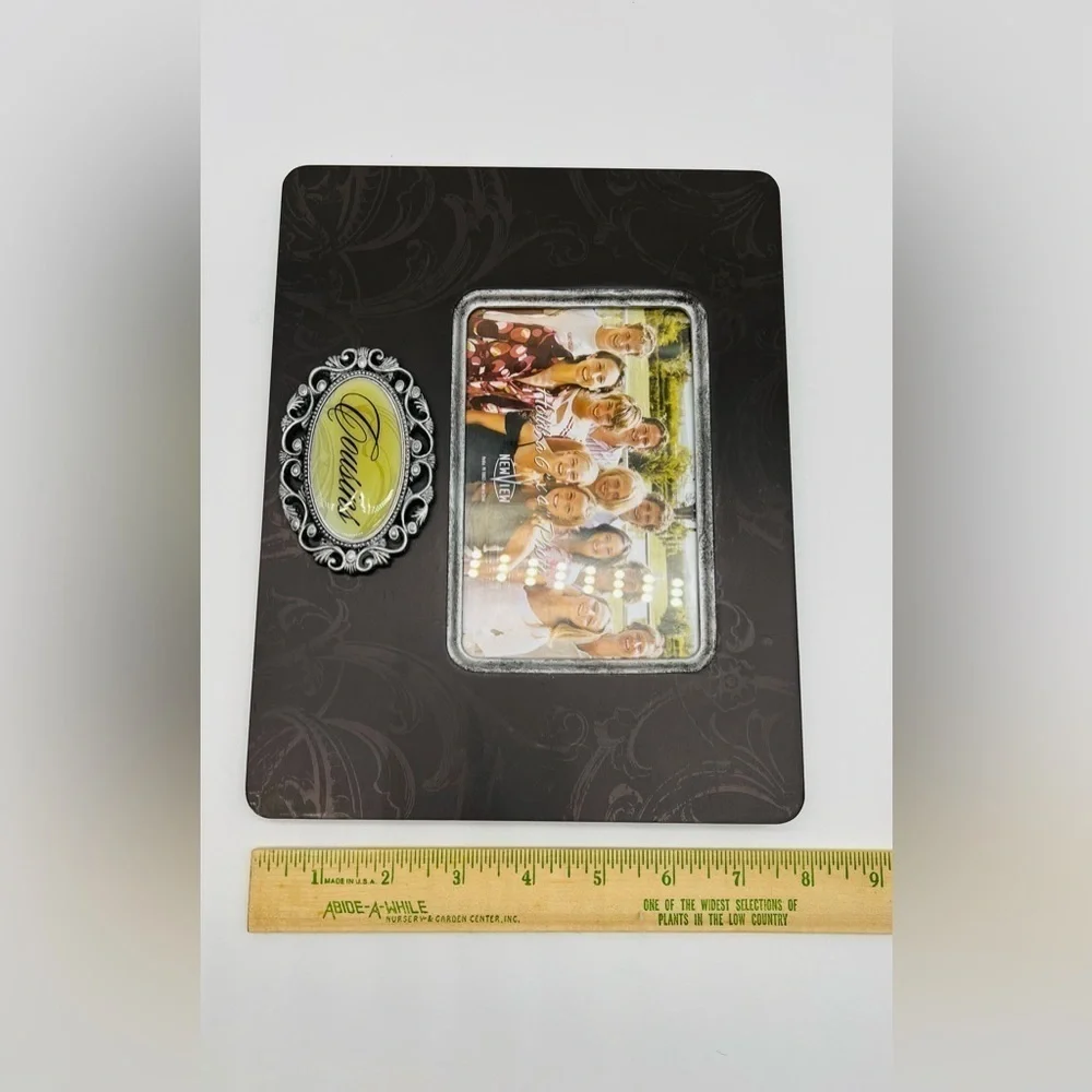 Cousins 6x4 wooden picture frame NEW
